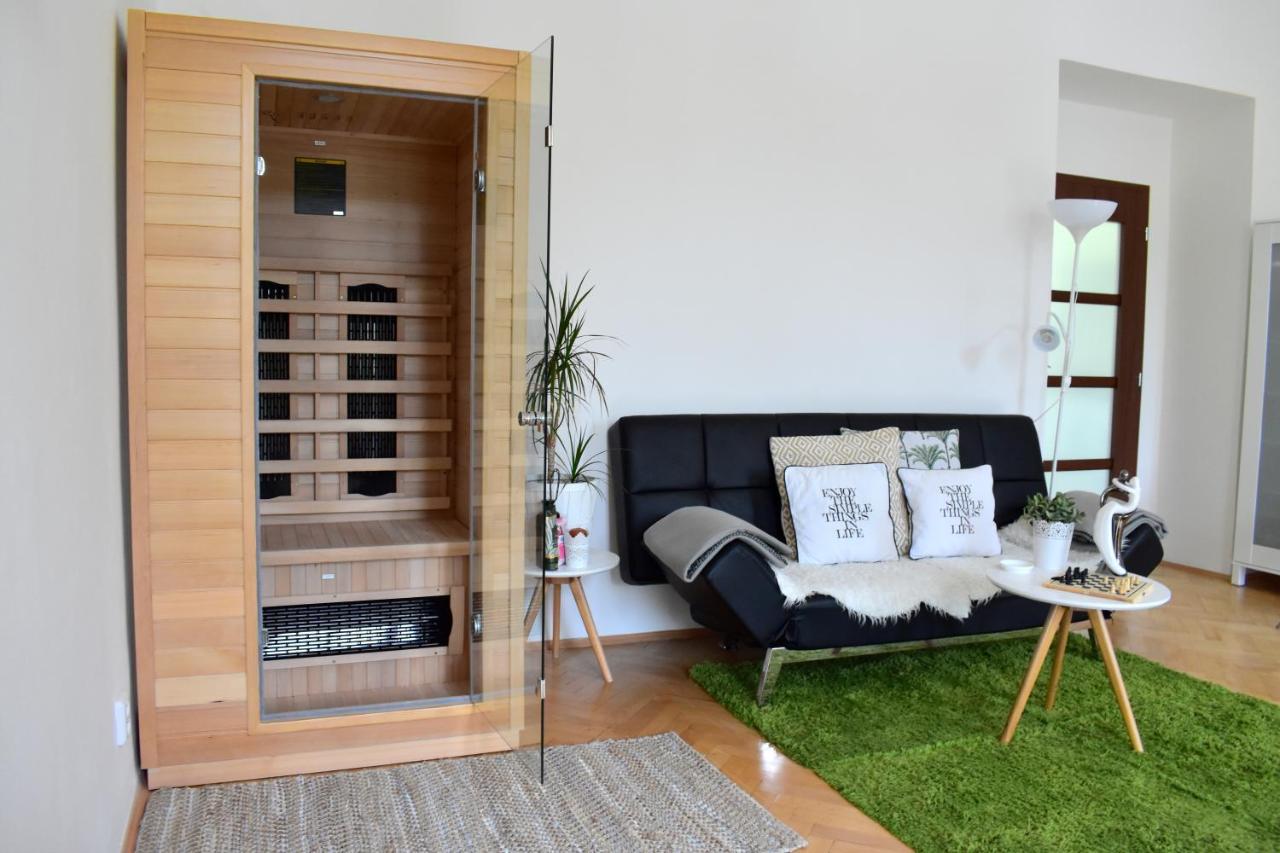 Wellness Apartments Florenc Praag Buitenkant foto