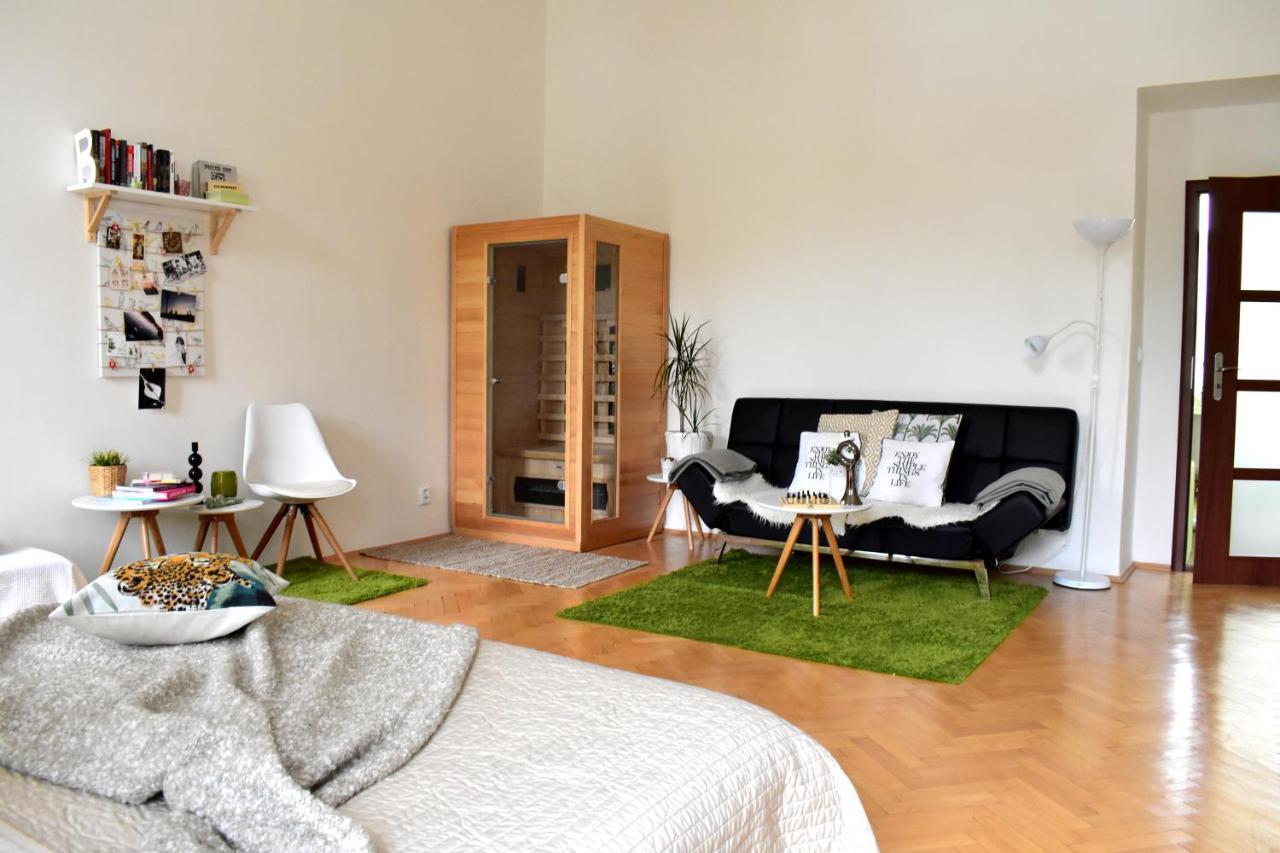 Wellness Apartments Florenc Praag Buitenkant foto