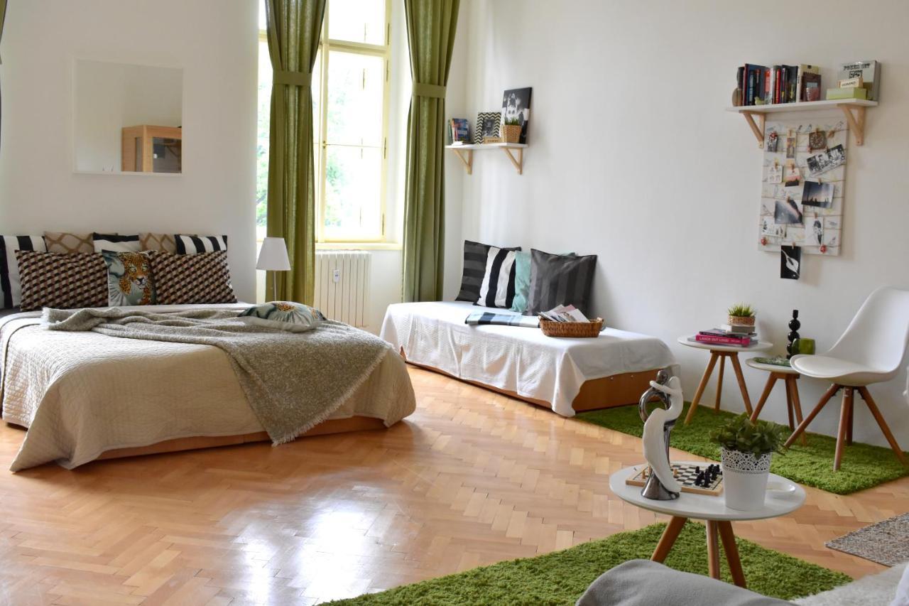 Wellness Apartments Florenc Praag Buitenkant foto