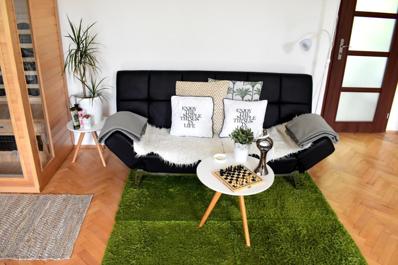 Wellness Apartments Florenc Praag Buitenkant foto