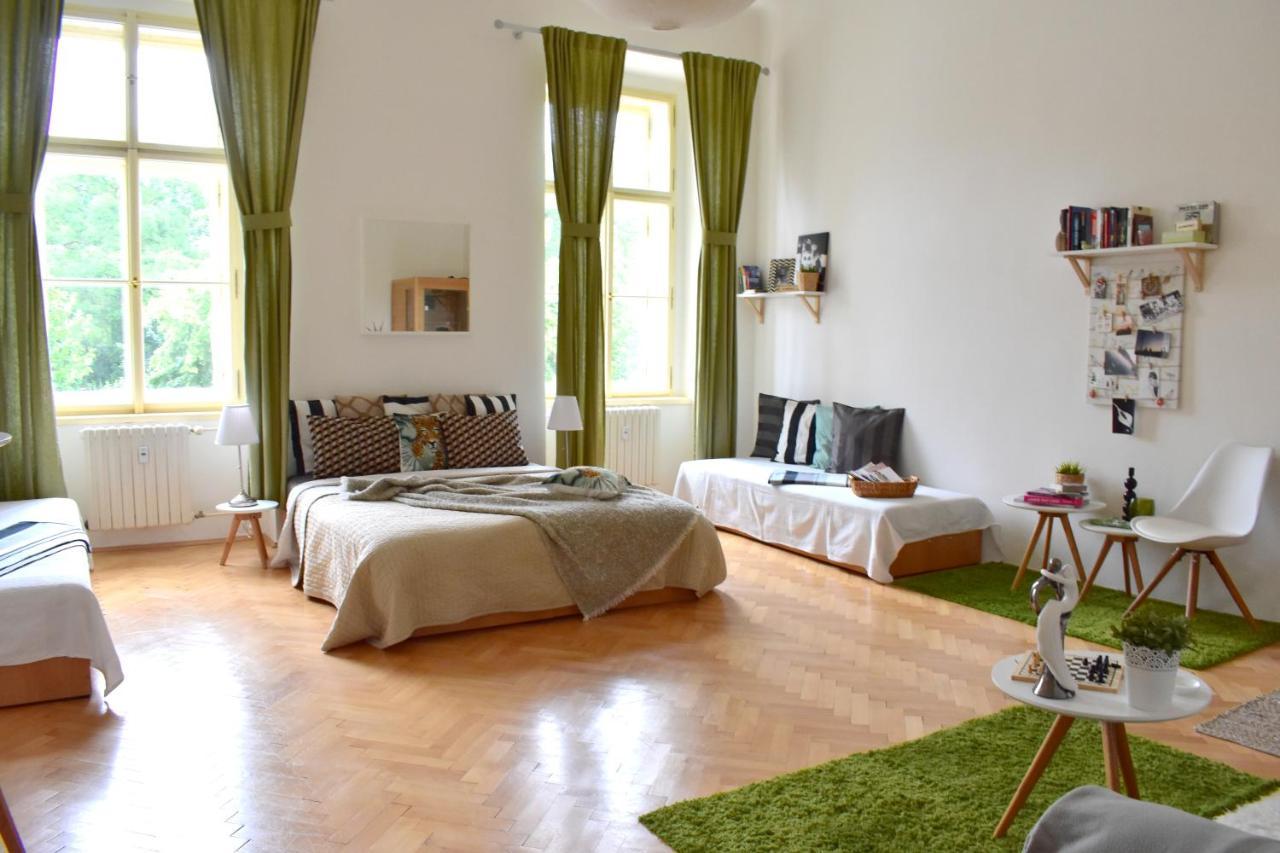 Wellness Apartments Florenc Praag Buitenkant foto